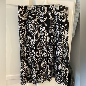 Jones New York collection size 12 pleated skirt